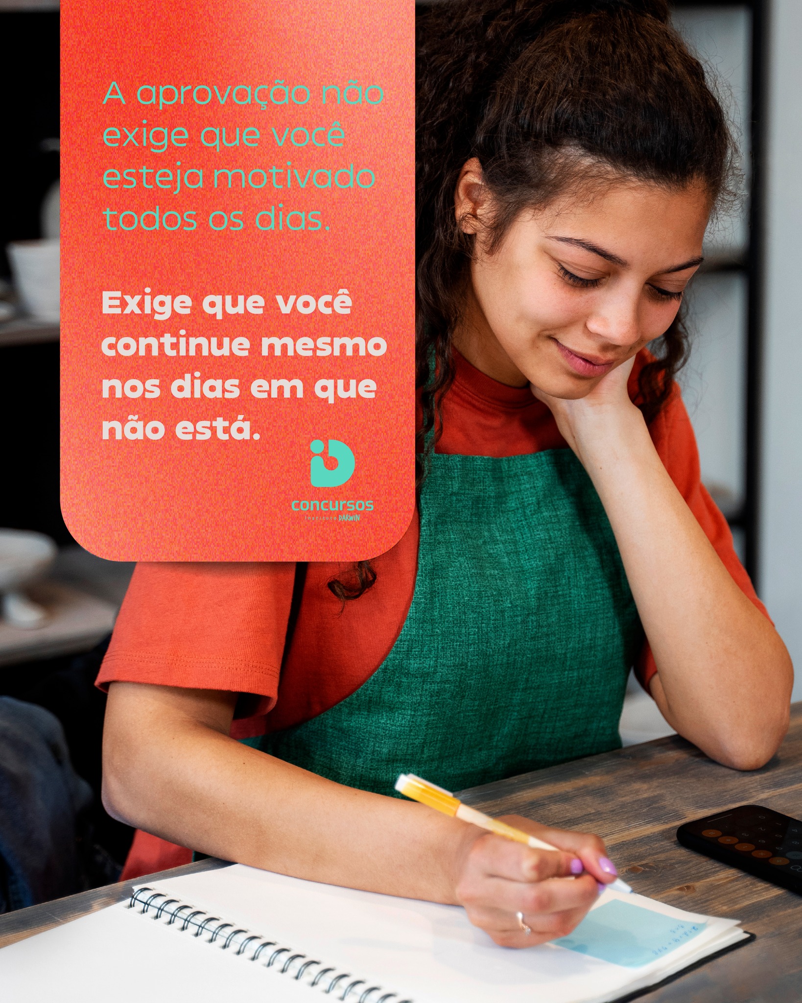 A aprovação não exige que você esteja motivado todos os dias. Exige que você continue mesmo nos dias em que não está.